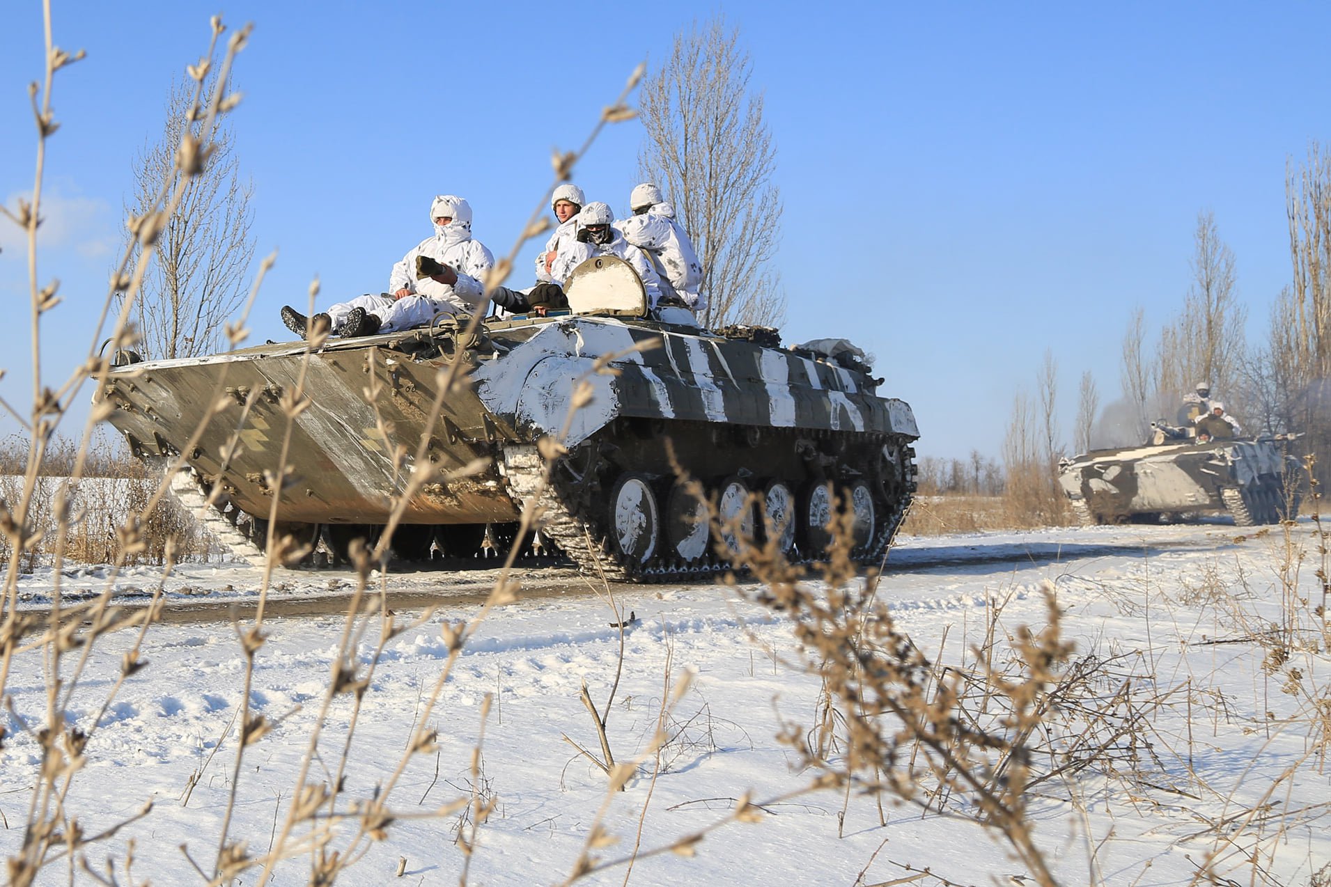 Бронегрупа БМП-1 на польових навчаннях у районі проведення ООС. Фото: пресслужба ООС