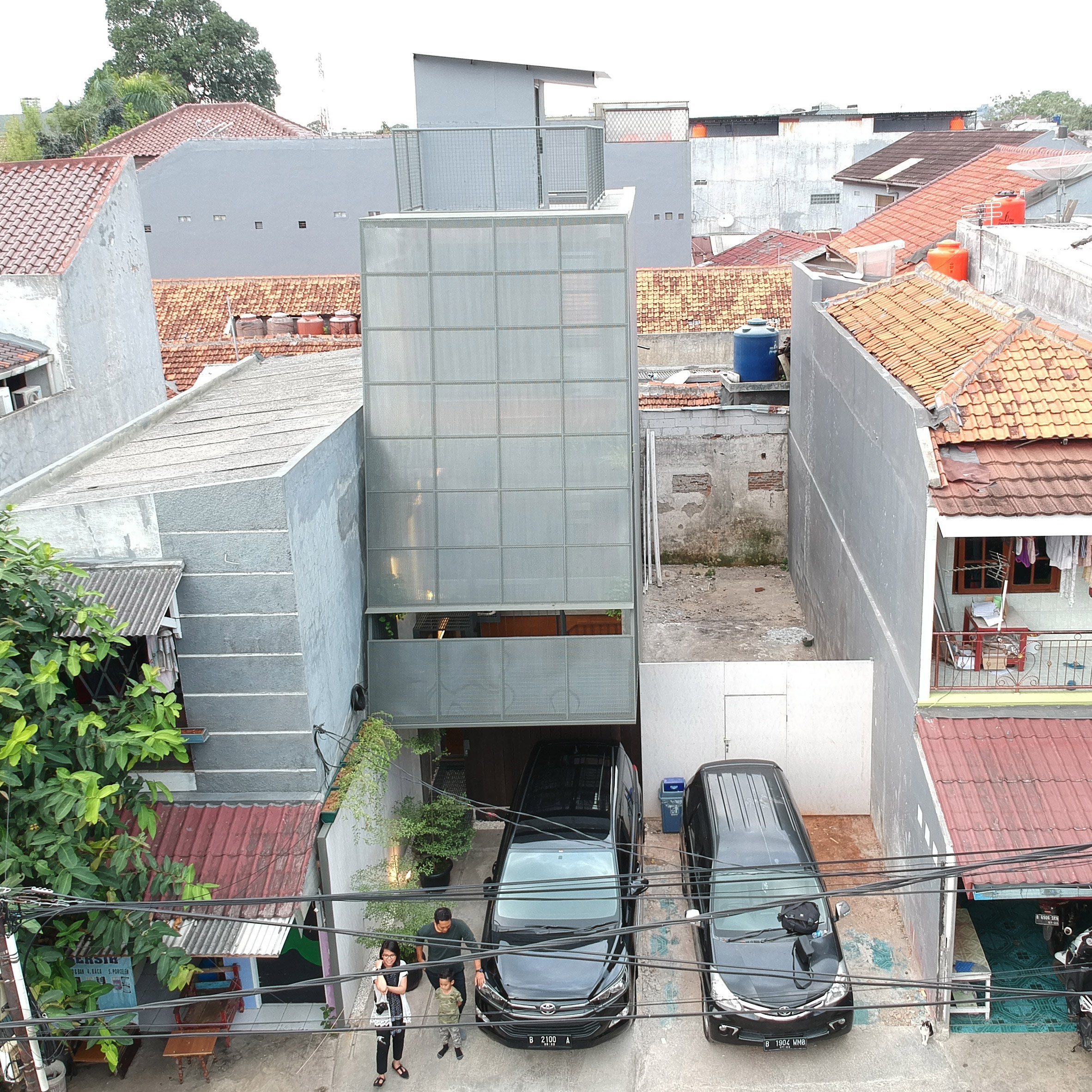 3500-millimetre-house-ago-architects-architecture-residential-indonesia-skinny-houses_sq-a2.jpg