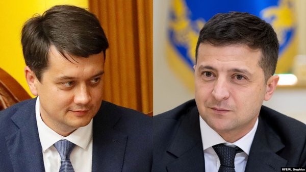 Зеленський vs Разумков. Законопроєкти розділили депутатів, зокрема всередині «Слуги народу»