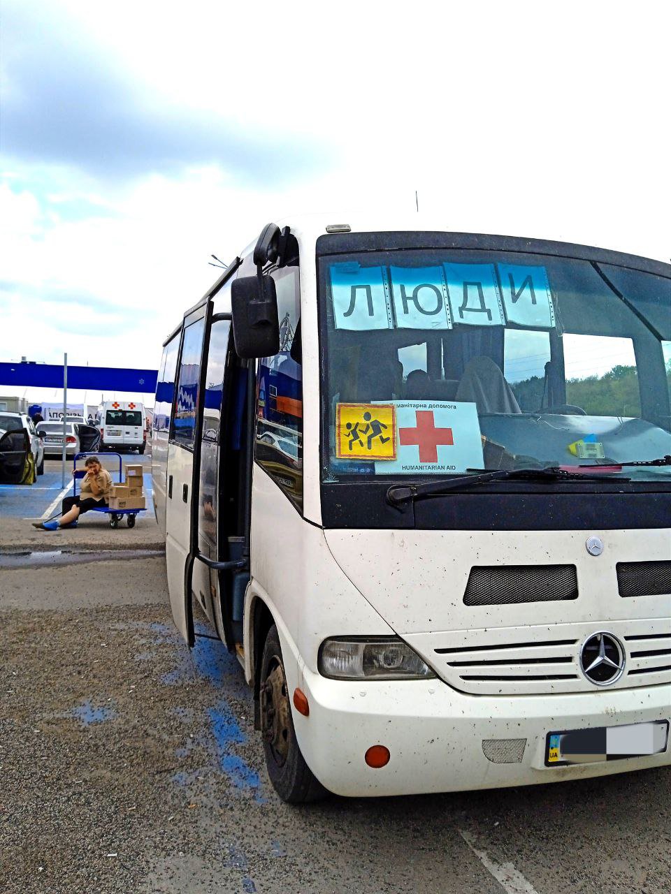 Автобус, який повезе евакуйованих далі на захід