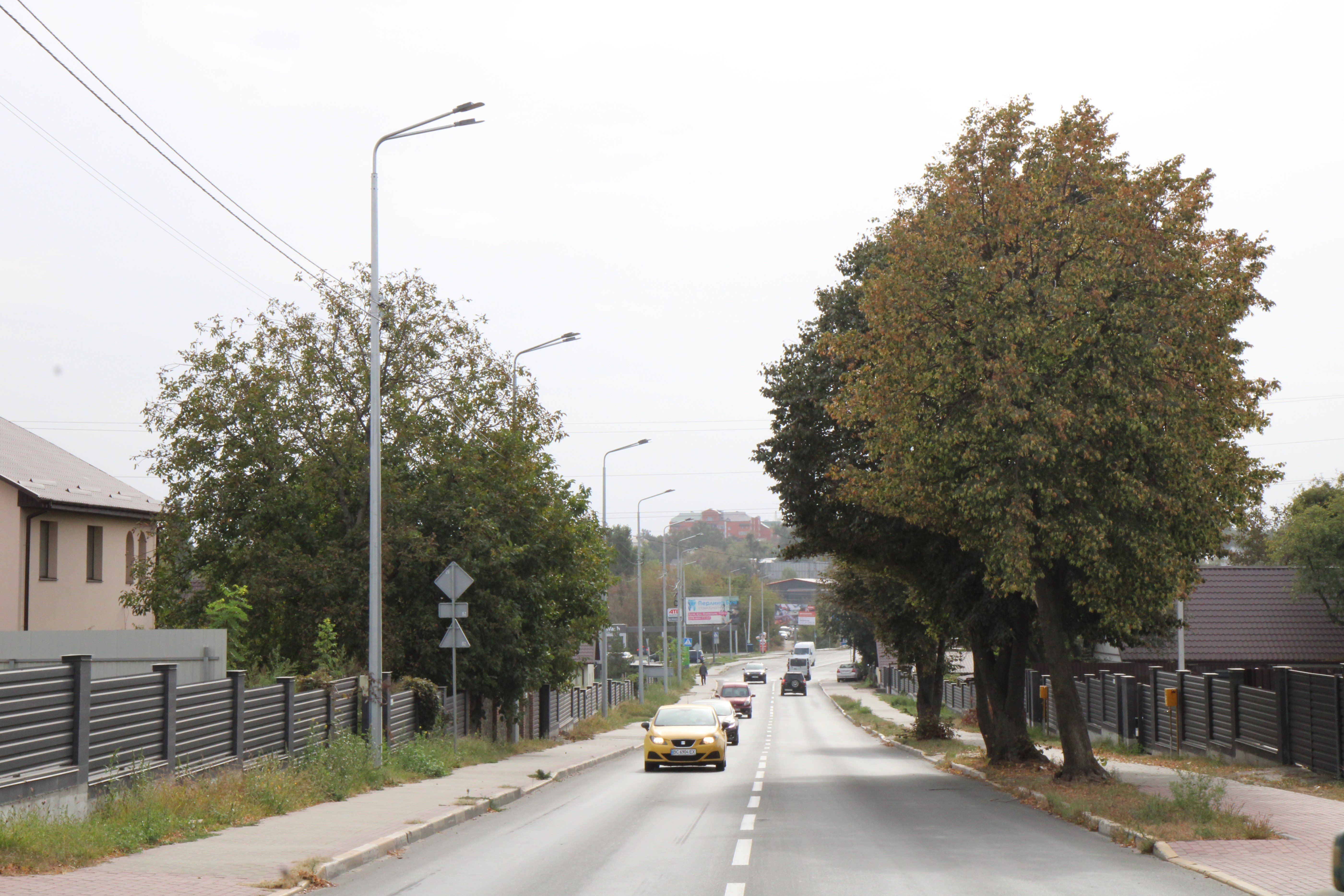 Вулиця Вокзальна в Бучі. Жовтень 2024 року. Фото авторки