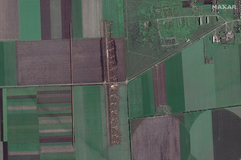 Image 3 - overview of trenches_fortifications and tank obstacles_velyka blahovischenka ukraine_15nov2022_wv2s.jpg