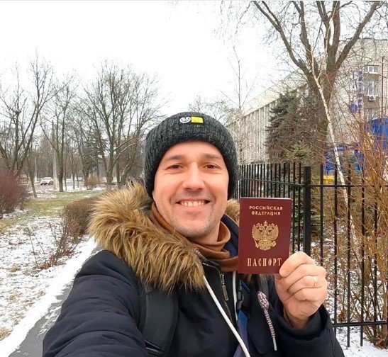 Igor Korzhov, the happy owner of a new Russian passport