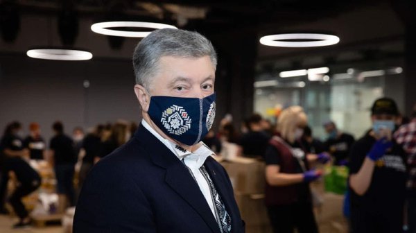 Порошенко закликав вакцинуватися, дружина спростувала його емоційне висловлювання про CoviShield (ВІДЕО)