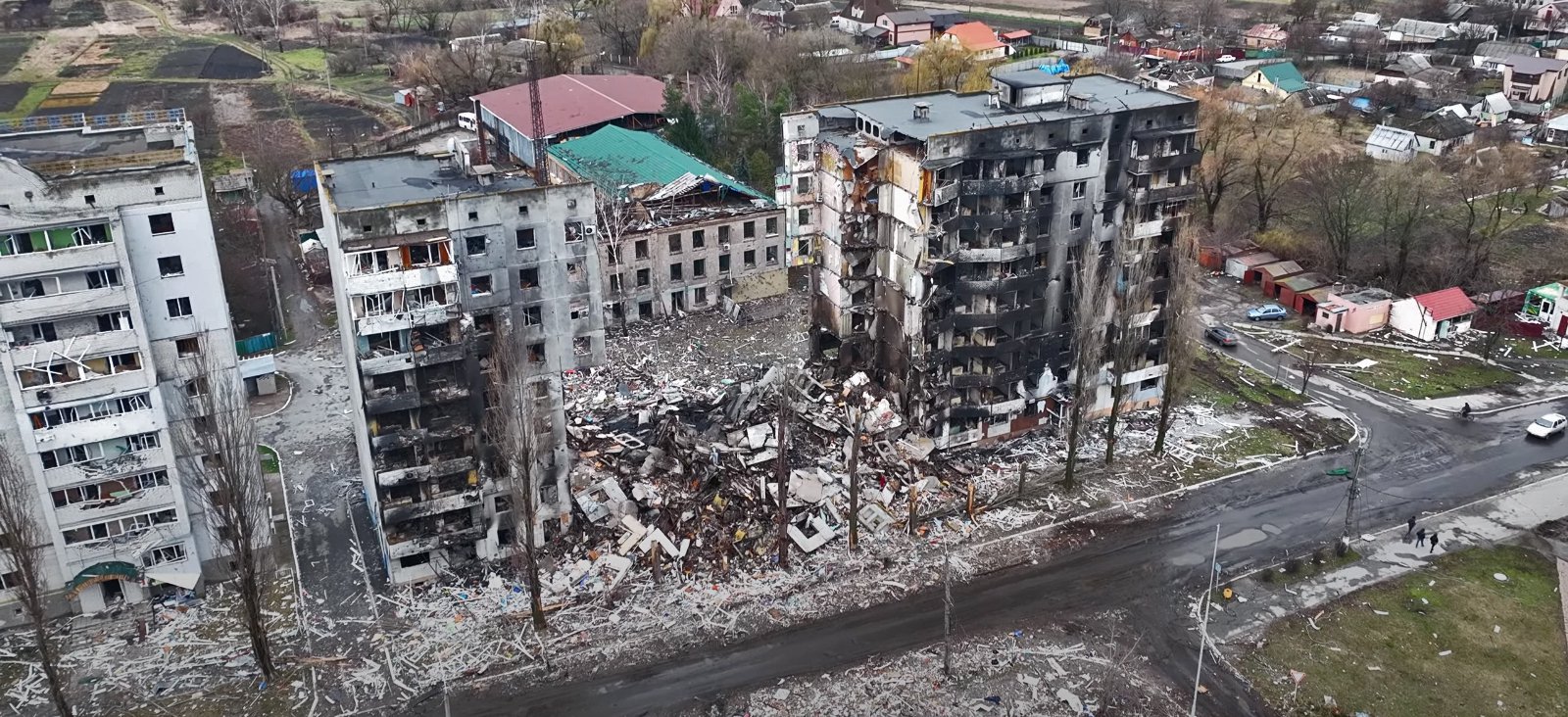 Панельний будинок на 80 квартир по вулиці Центральній, 361, навпроти пам’ятника Шевченку, також не підлягає відновленню