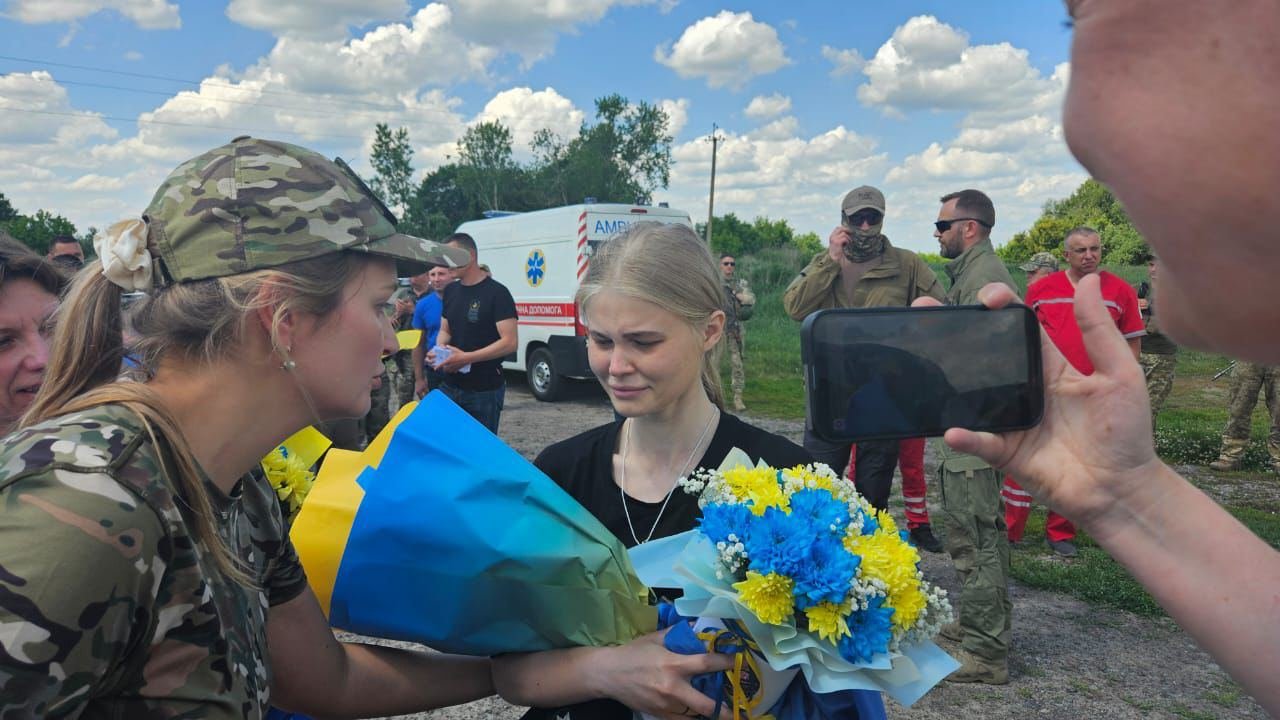 Обмін полоненими захисники України, Фото дня, війна люди, обмін полоненими