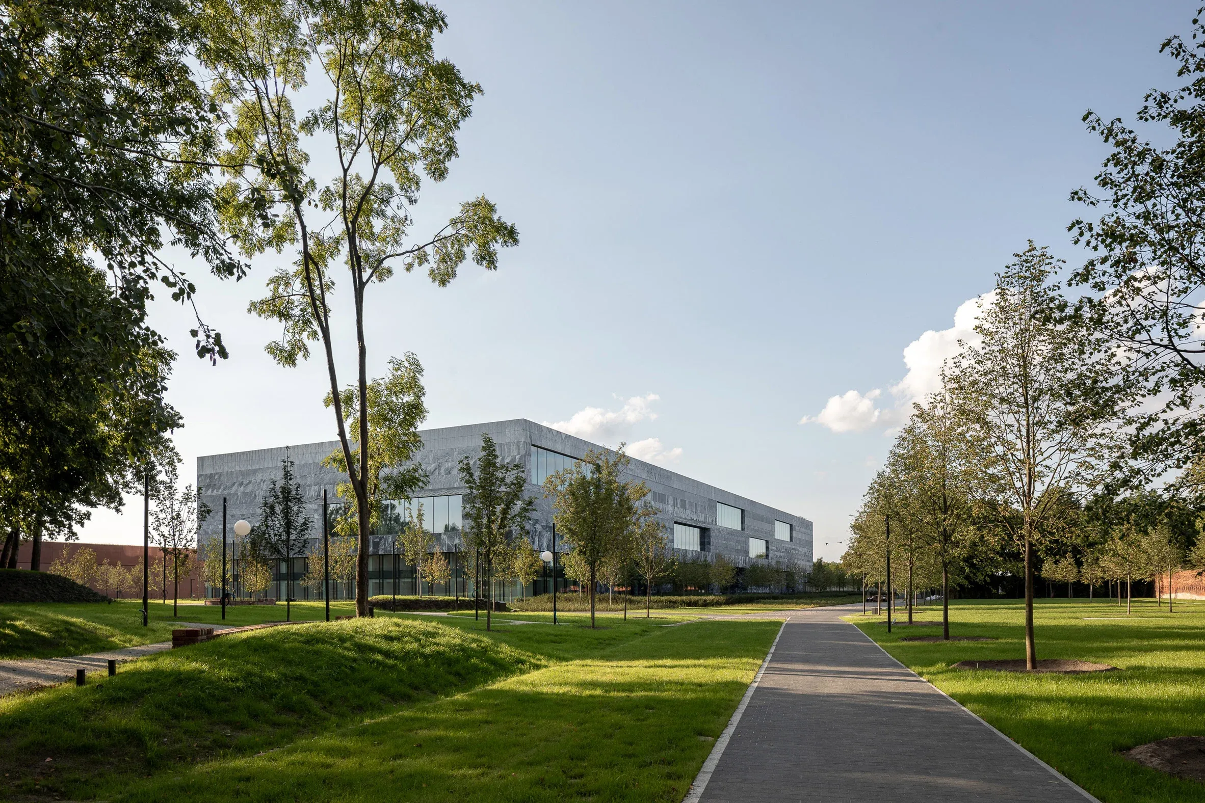 polish-history-museum-wxca-warsaw_dezeen_2364_col_2