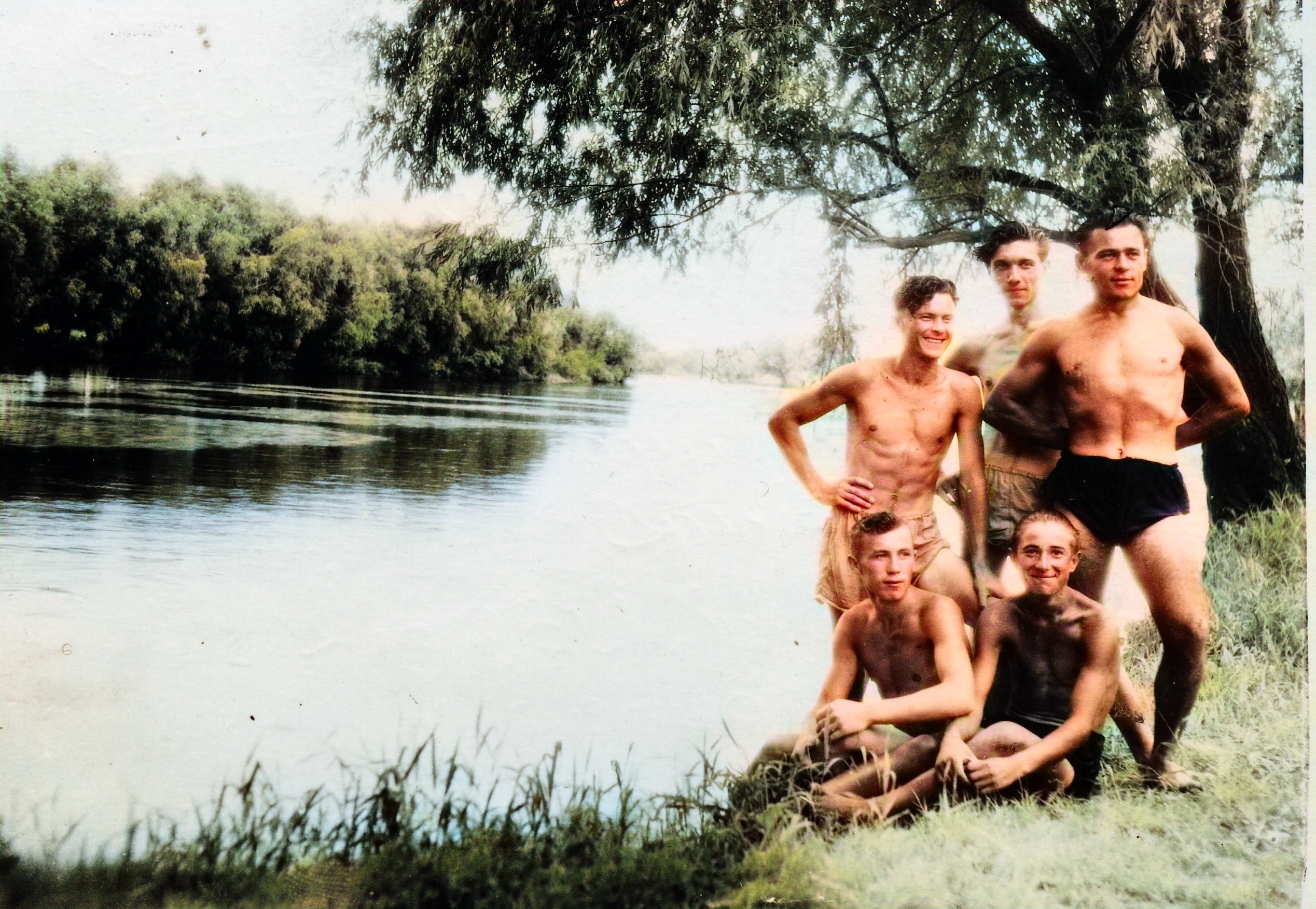 На річці Скарбній - 1950 рік. На фото місцеві мешканці Василь Філіпенко, Віктор Назаренко, Євген Кайдаш, Віктор Згоник