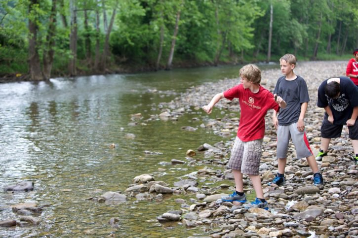 skipping-stones-seneca-rocks-725x483.jpg