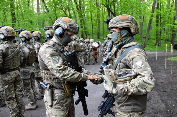 Повернення традиції: бійці ССО в Холодному Яру «освятили зброю на ворога»