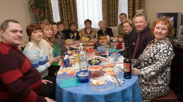 Чому навіть невеличке родинне застілля на свята – небезпечне